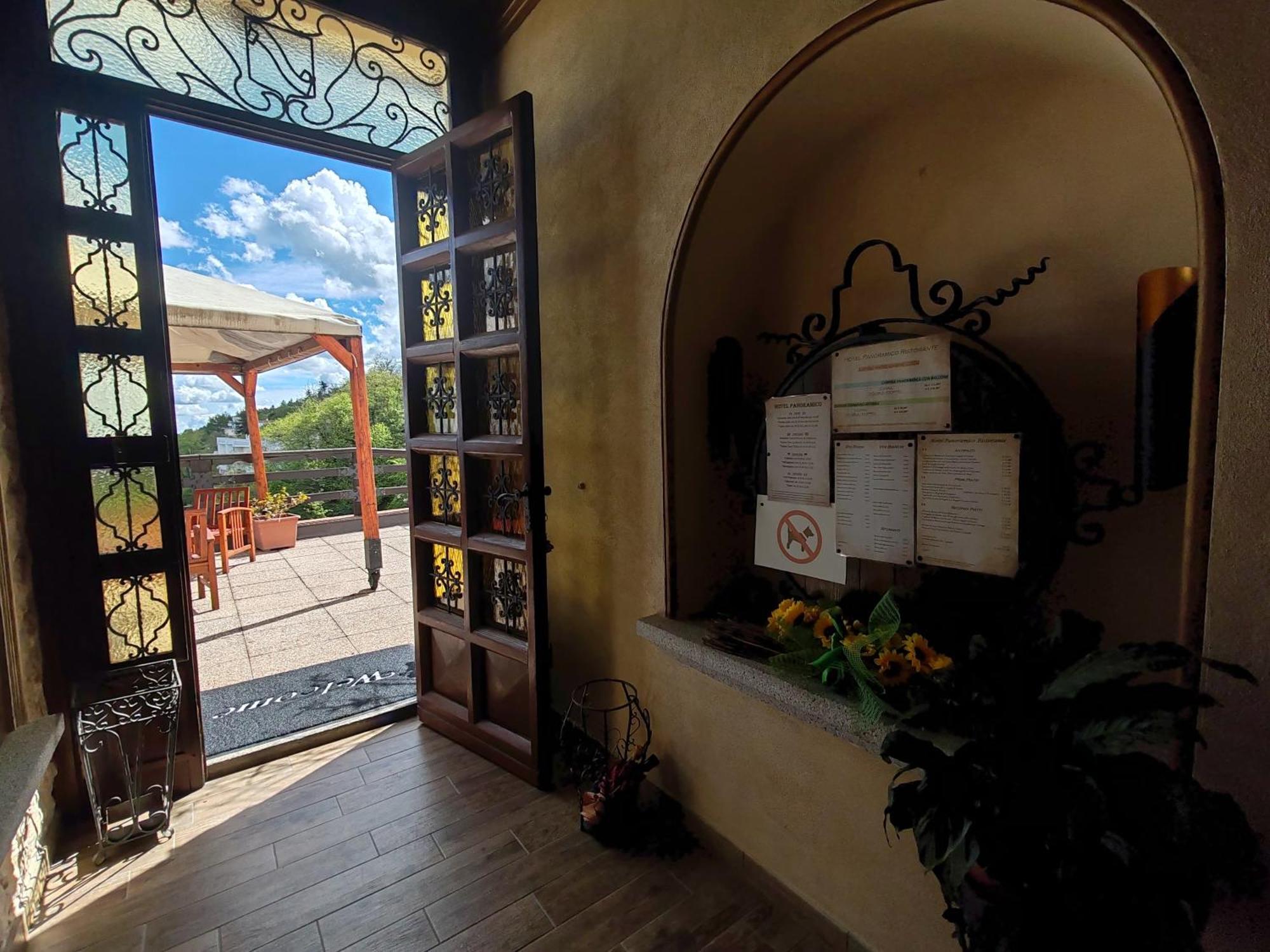 Hotel Panoramico Lago D'Orta (Adults Only) Madonna Del Sasso Exterior foto