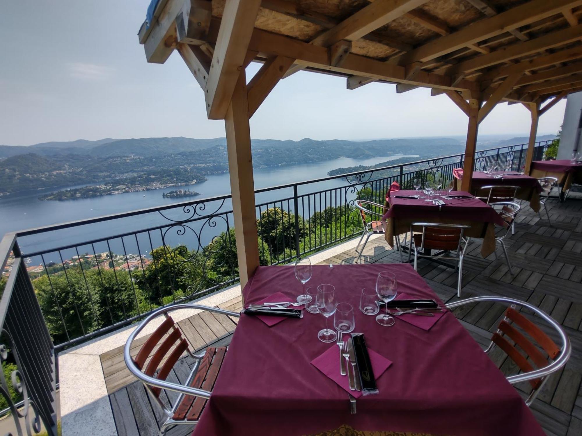Hotel Panoramico Lago D'Orta (Adults Only) Madonna Del Sasso Exterior foto