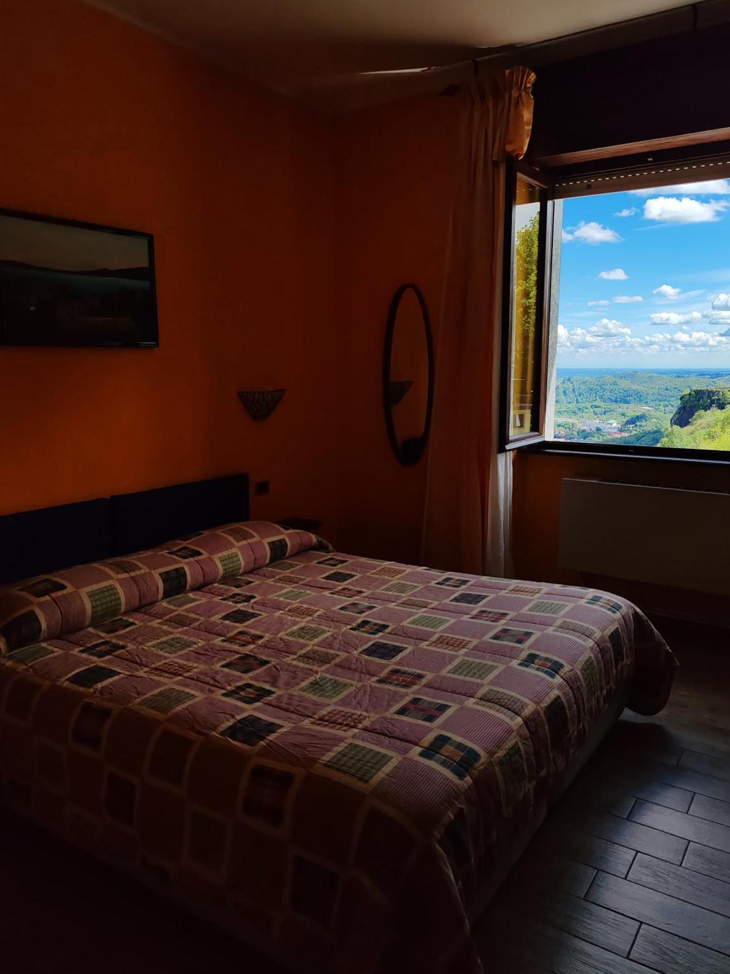 Hotel Panoramico Lago D'Orta (Adults Only) Madonna Del Sasso Exterior foto