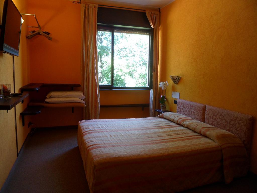 Hotel Panoramico Lago D'Orta (Adults Only) Madonna Del Sasso Exterior foto