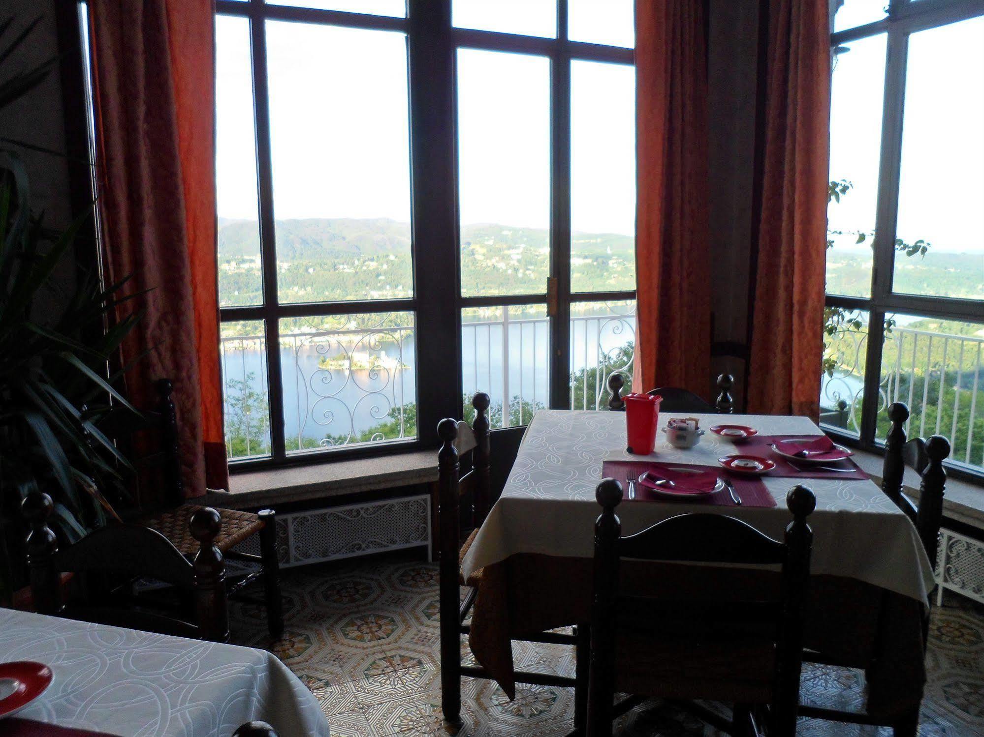 Hotel Panoramico Lago D'Orta (Adults Only) Madonna Del Sasso Exterior foto